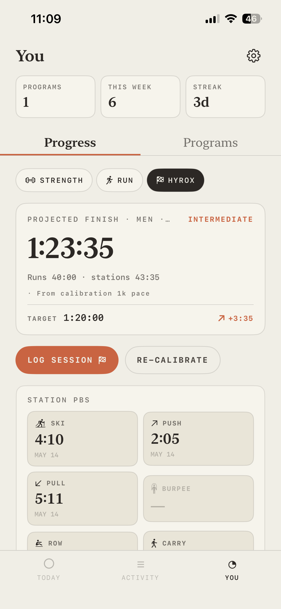 FormBase Hyrox view: station logger and finish-time forecast.